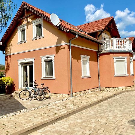 Bikeaway Guesthouse Kereki Extérieur photo